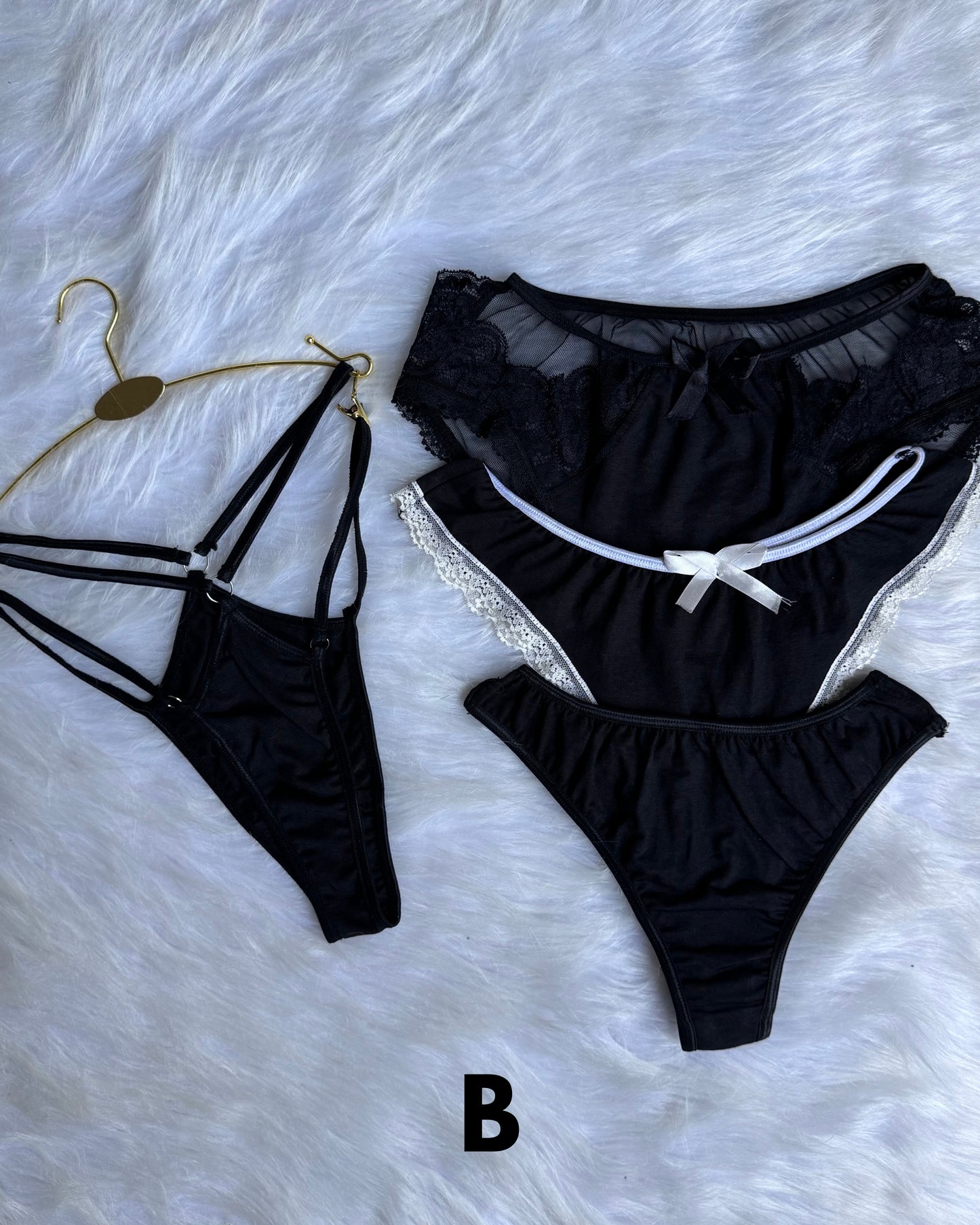 Black Set (Pack of 4)