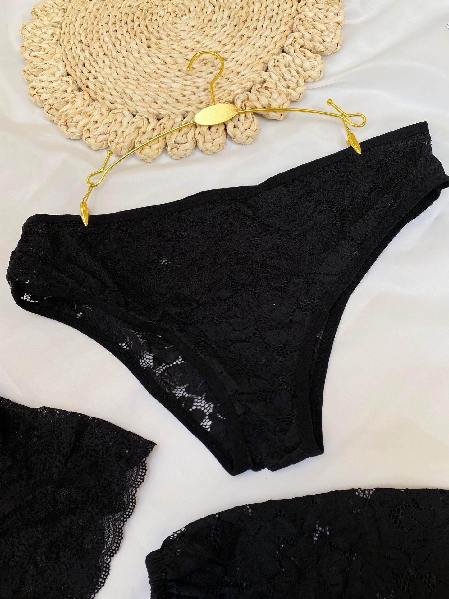 Women’s 3-Piece Lingerie Set – Bralette, Shorts & Panty
